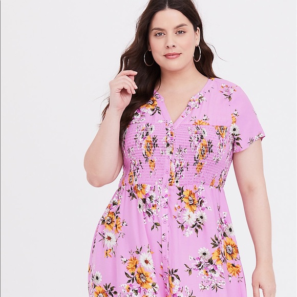 torrid Dresses & Skirts - Torrid Pink Summer challis shirt dress